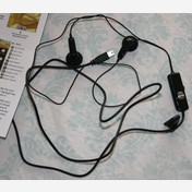 Head phones with micro usb connector